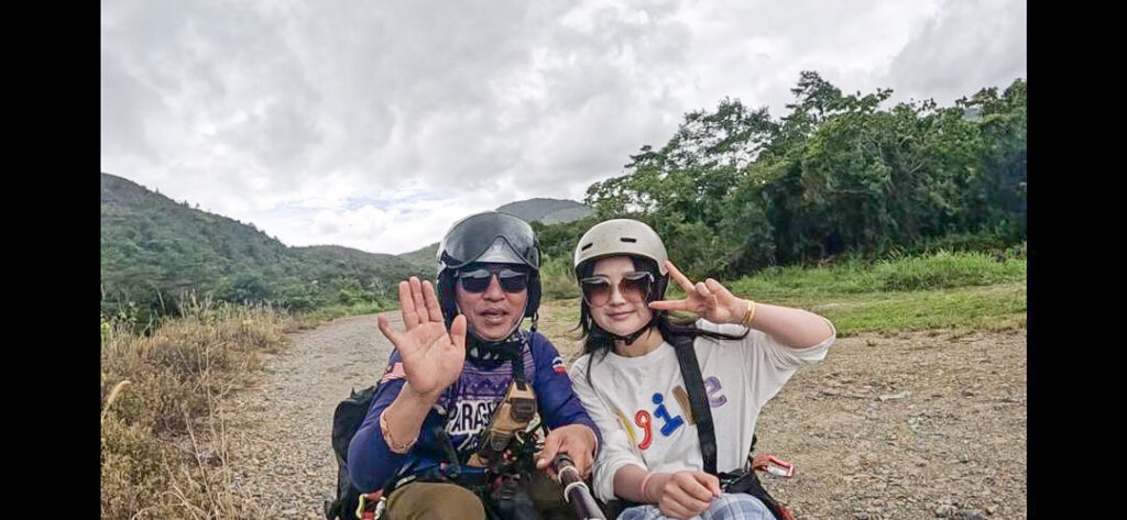 Ranau bluesky paragliding